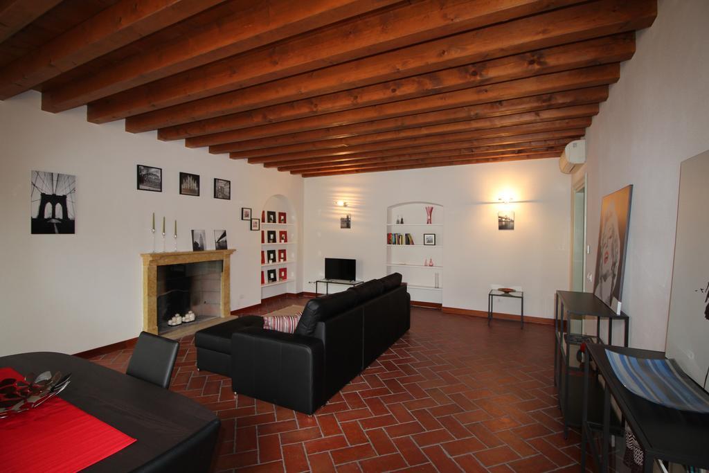 Apartment Eleganti Dimore Brescia